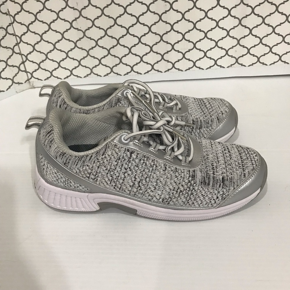 OrthoFeet Comfort Support Women's Wide Walking Knit Shoes Gray/Silver Size 9 2E